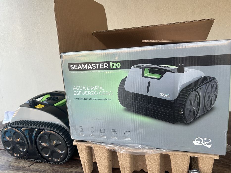 Vendo robo piscina comprado hoje