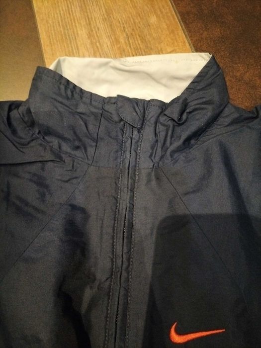 Nike. Kurtka chłopięca.