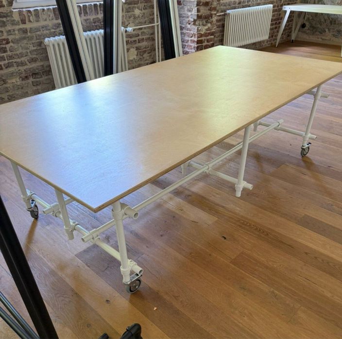 Stylowy stół warsztatowy pomocn na kółkach konstrukcja stalowa 248x123