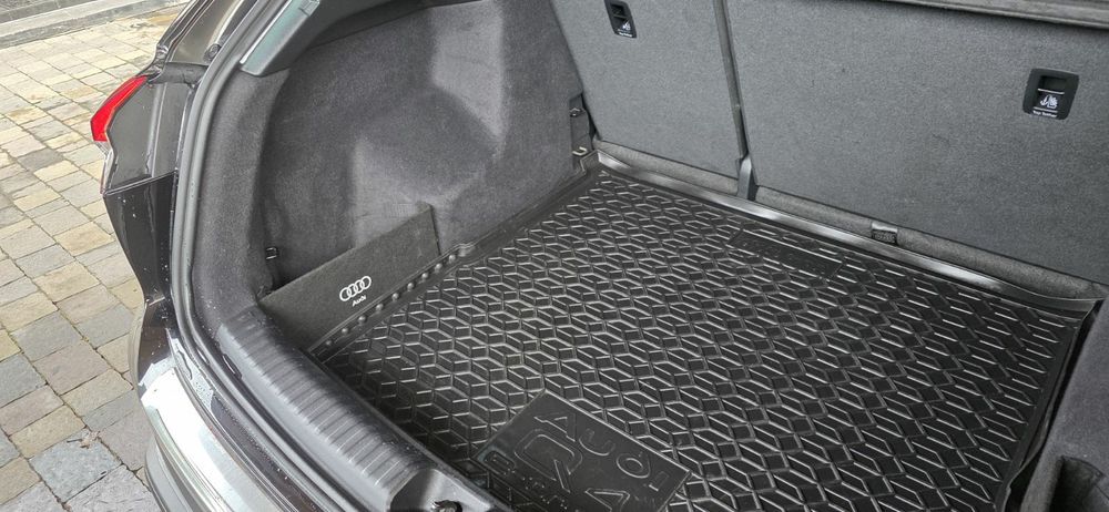 Продам Audi Q4 e-tron.40