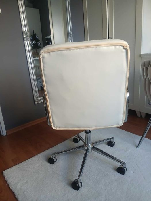 Fotel, krzesło obrotowe biurkowe