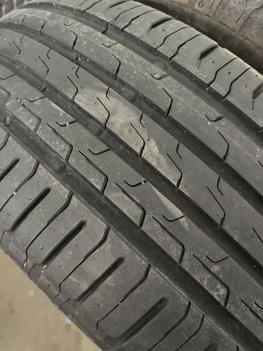 Para opon letnich 205/55/17 contiental