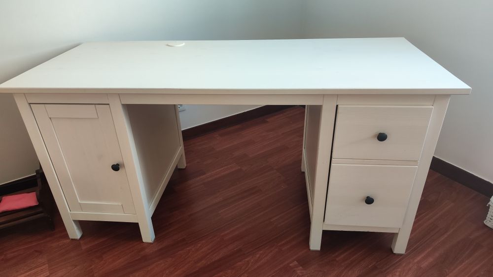 Secretária Hemnes Ikea