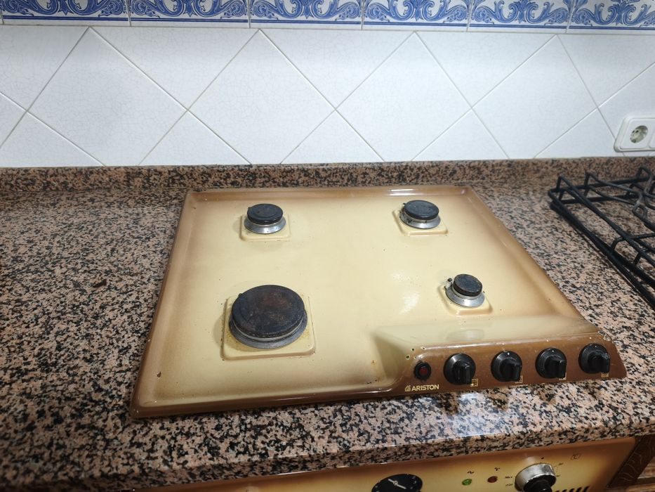 Forno e fogão de cozinha