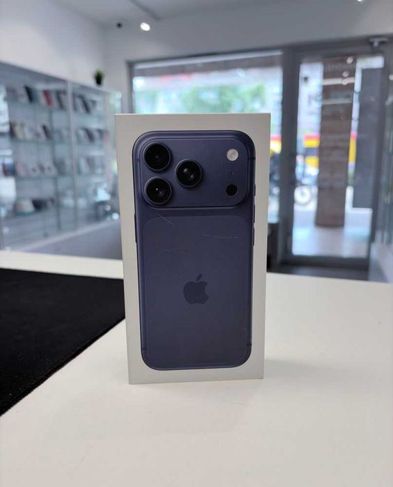 Nowy iPhone 17 Pro 256GB Niebieski Fizyczny Sim I Gwarancja Apple I Dystrybucja PL I iTop Pasaż Muranów Lokal 32 W-wa