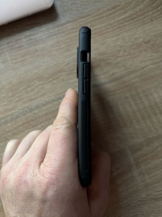 Продам чохол на iphone15