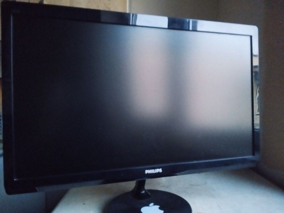 Продам рабочий монитор