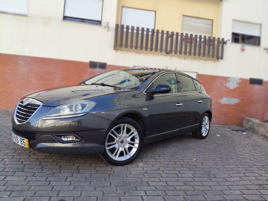 Lancia delta 1.6 multijet como novo  preço negociável