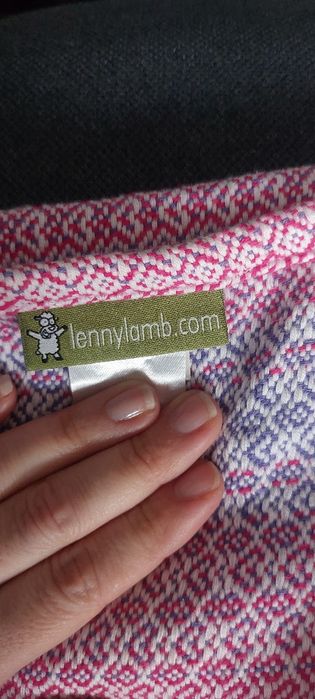 Żakardowa chusta kółkowa Lennylamb serduszka