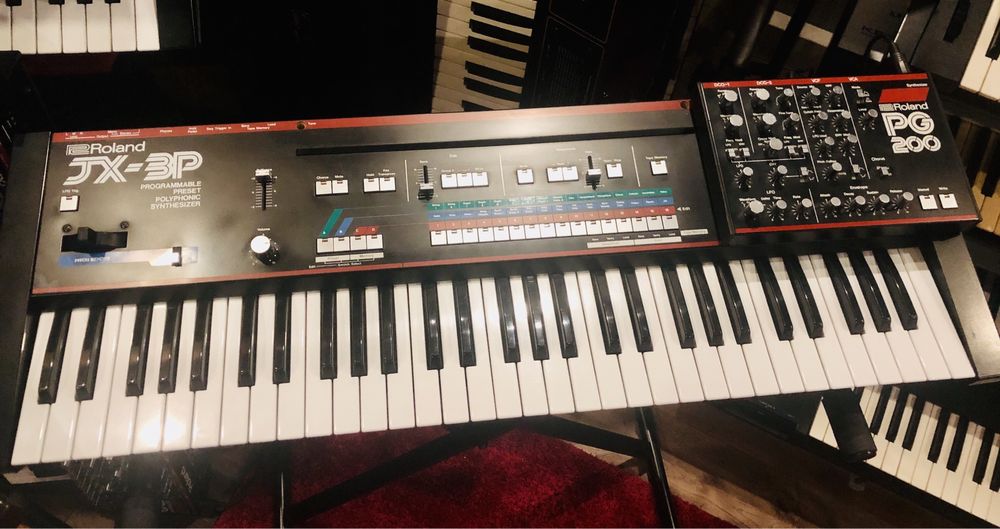 Roland JX3P + PG200 (controlador original)