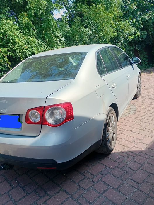 Volkswagen jetta 1.6 diesel 2009r