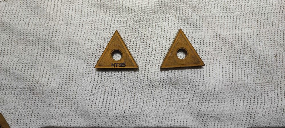 Płytki węglikowe skrawające wieloostrzowe Baildonit TNMG 220404 NT35