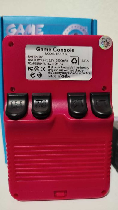 Consola Portátil Retrô R36S - Vermelho - Nova!!