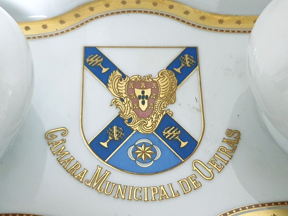 Tinteiro em porcelana OR- antigo brasão da Câmara Municipal de Oeiras