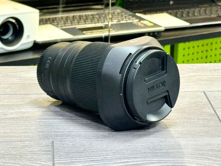 Довгофокусний об'єктив Nikon Nikkor Z 28-400mm f/4-8 (Объектив)