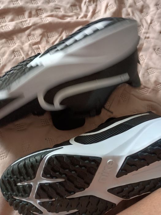 Sprzedam dziecięce Nike
