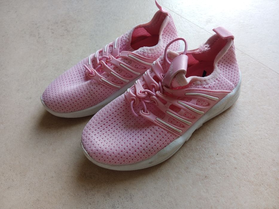 Oddam za darmo! Buty dziecięce Victory 28