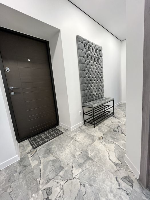 2к ЛЮКС Вул Нижня Берегова, ОАЗИС, Епіцентр, Вигляд на ПІВДЕННИЙ БУГ