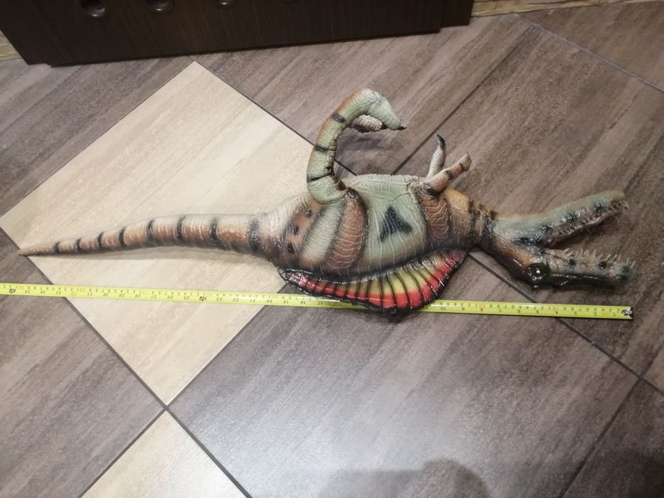 Zabawki dinozaury