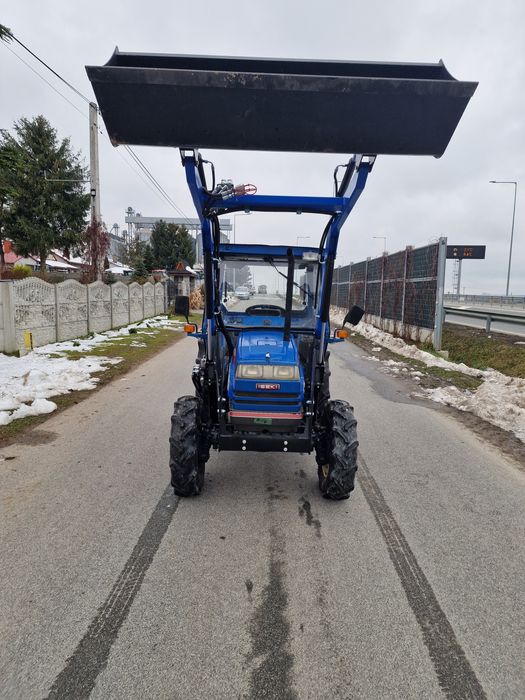 Traktorek Japoński Iseki 32 konie z Ładowaczem  Promocja zestaw