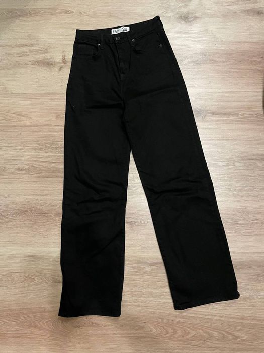Чорні жіночі джинси прямого крою xs