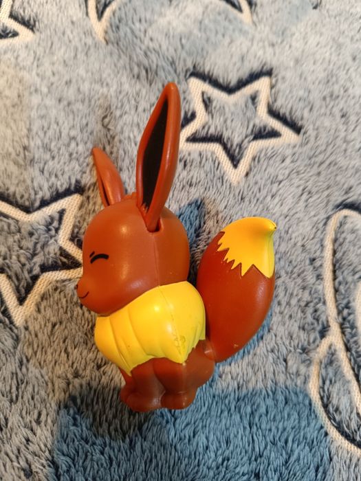 Happy Meal Pokemon Eevee