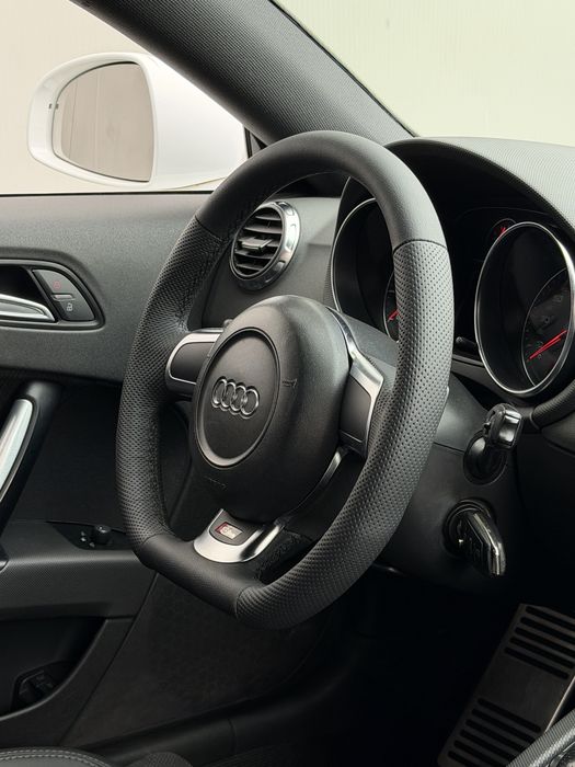 Audi TT S-line (Trato de crédito)