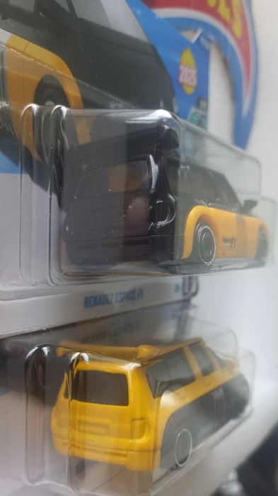 Conjunto 2 Renault Espace F1 Hot Wheels