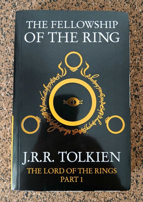 Livro - The Fellowship Of The Ring (J.R.R. Tolkien)