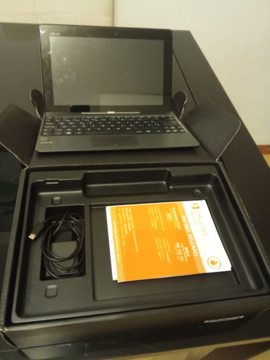 ASUS Transformer Book