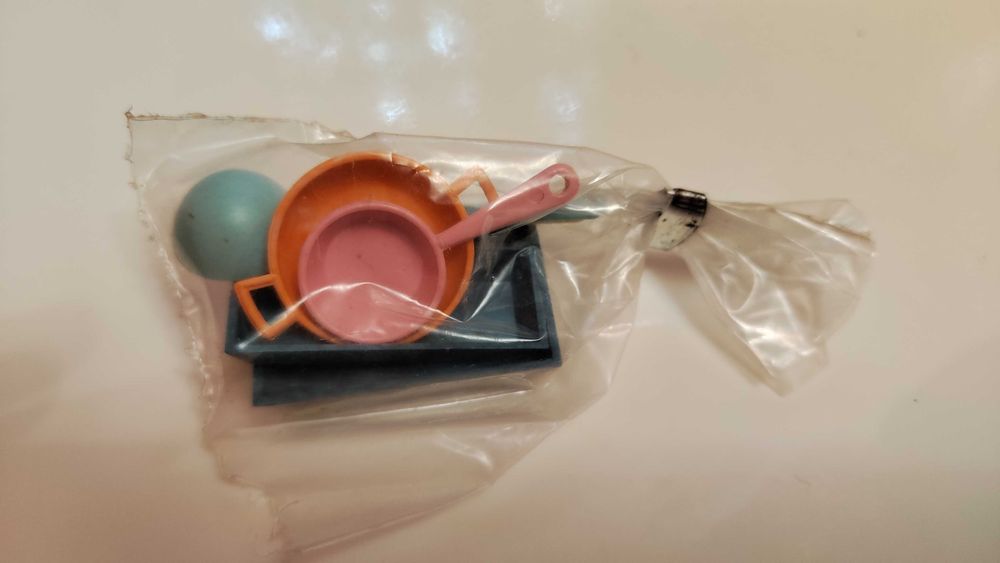 Zabawka z PRL-u ,,Kuchenka Małgosi" złote lata 80te :)