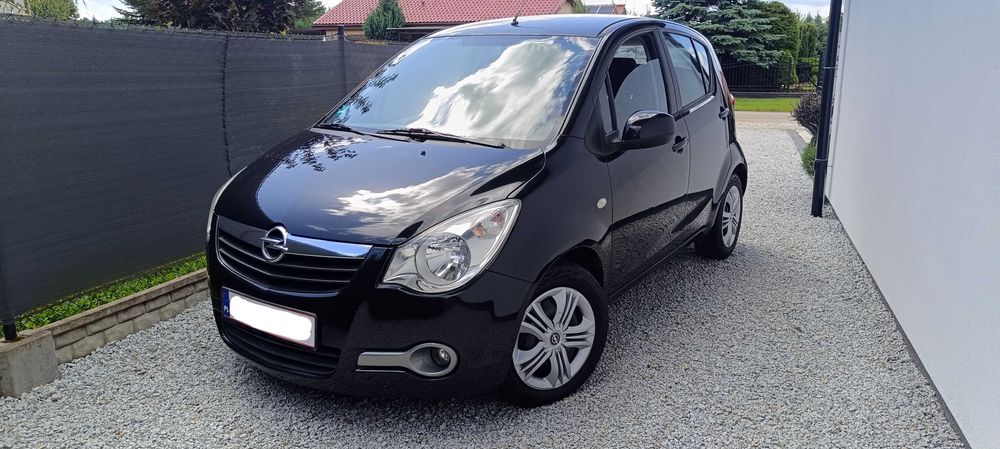 Opel Agila .. benzyna .. 2011 Rok
