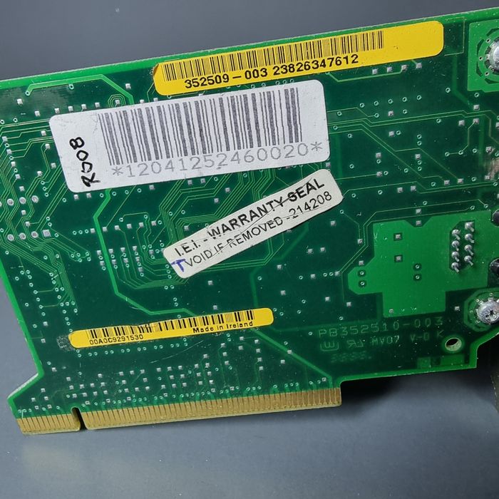 Placa de rede PCI da marca Intel64741095854337122