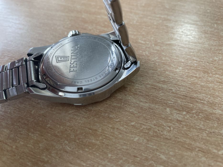 Годинник FESTINA, з гарантією 1 рік