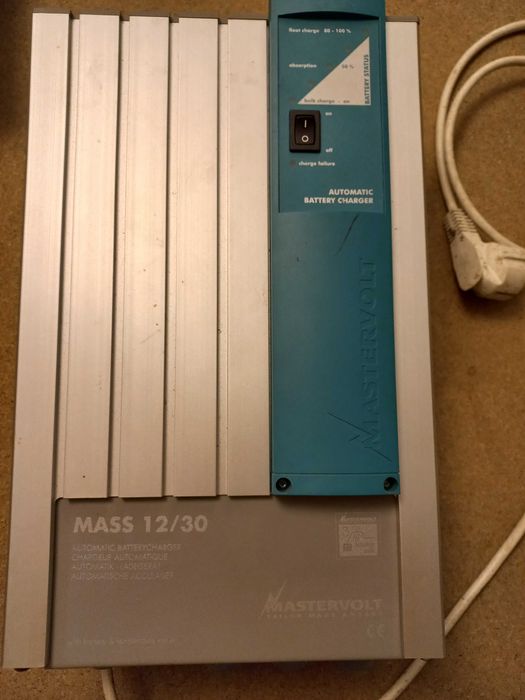 Mastervolt ładowarka 12/30