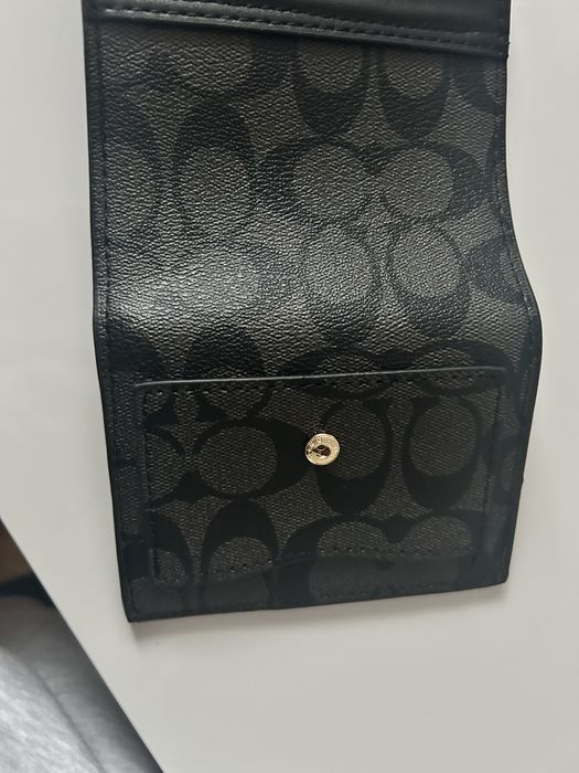 czarny Coach portfel