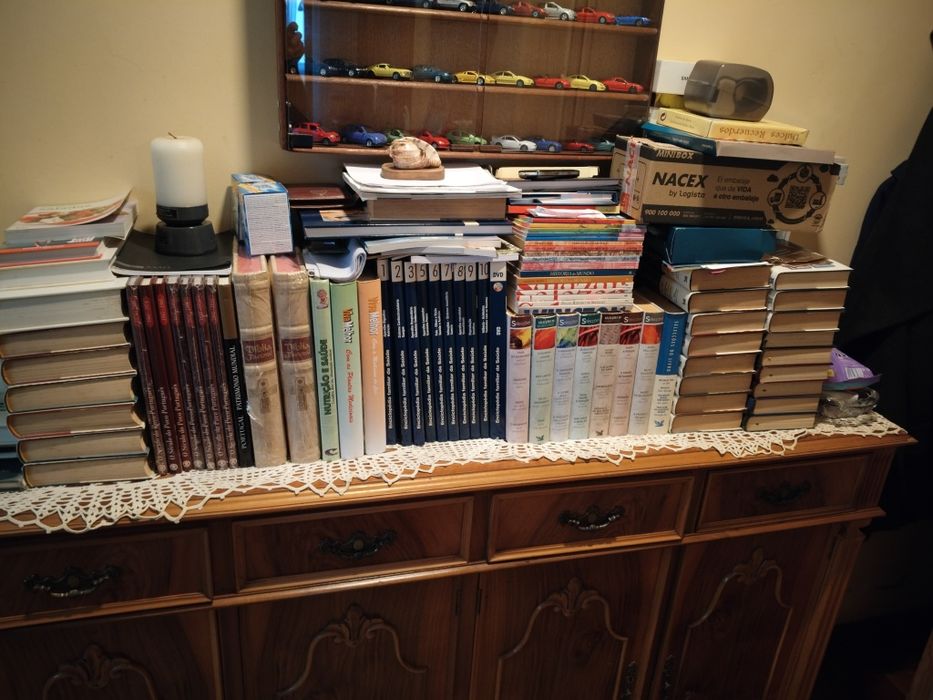 Coleções de livros e Enciclopédias
