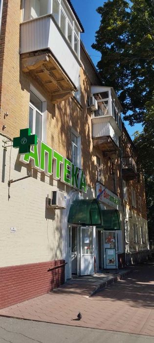 Продаж 3-кімнатної квартири без ремонту,проспект Миру 68