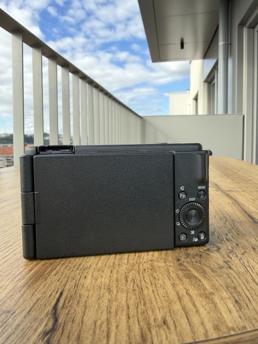 Vendo Sony ZV-1F Nova