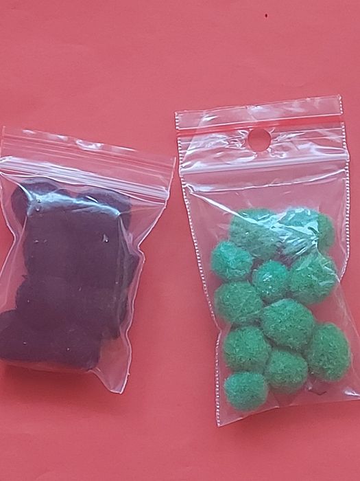 rękodzieło pompony 55 sztuk
