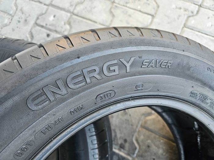 Lato Michelin 215/60 R16