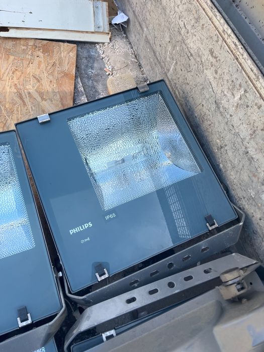 Lampa projektor Philips IP65