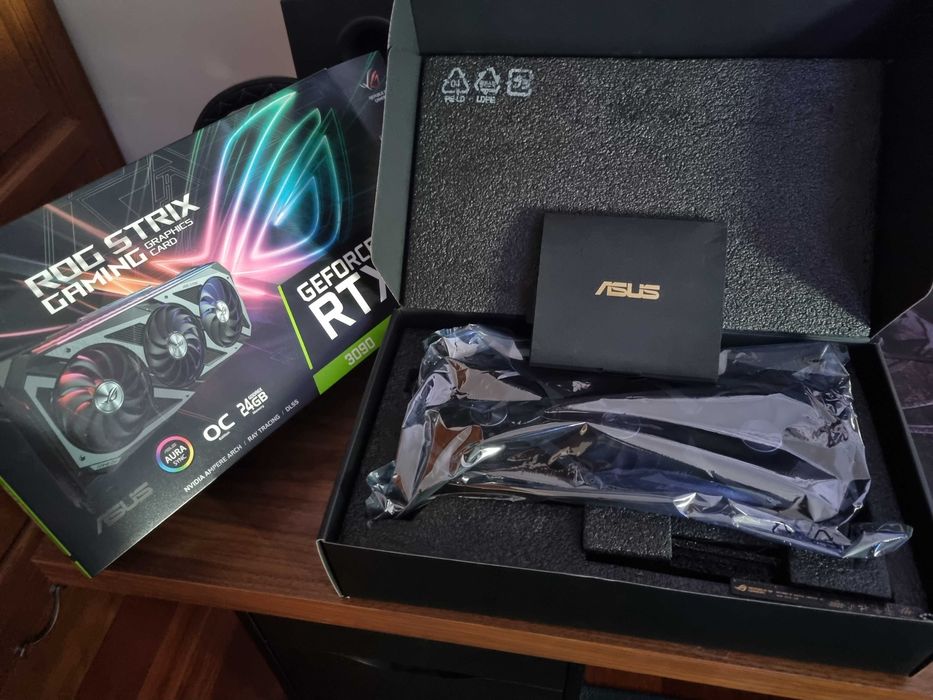 ASUS ROG Strix GeForce RTX 3090 OC 24GB GDDR6X