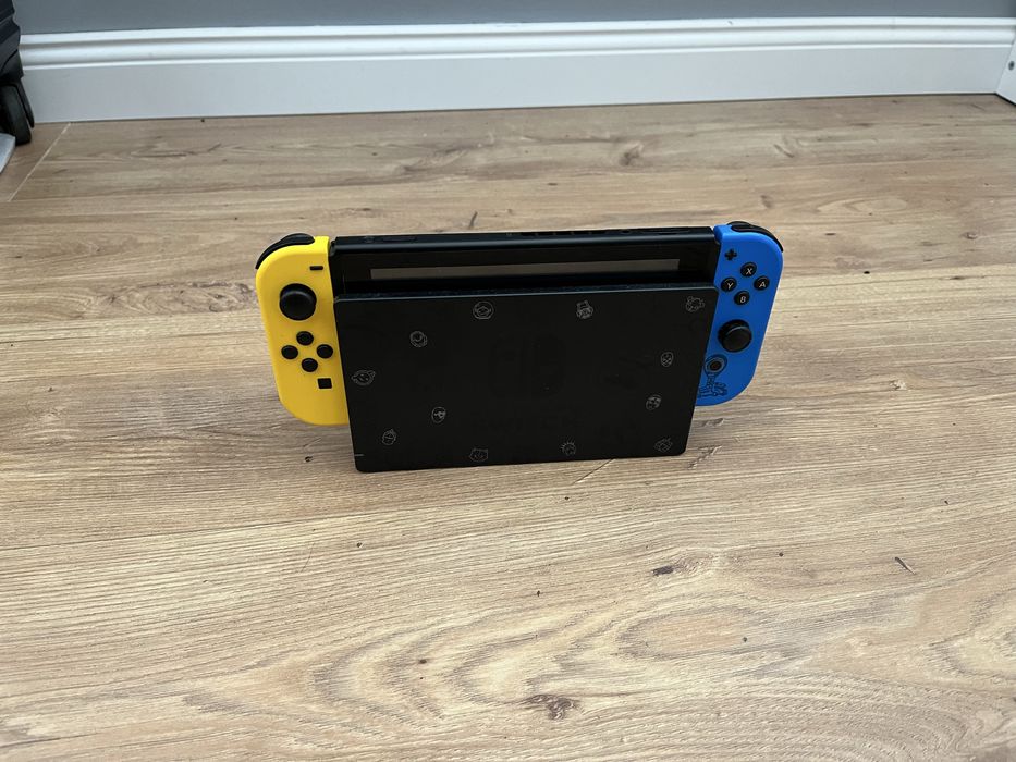 Konsola Nintendo Switch Fortnite – Pad RGB, Gry, Etui – Gotowa do gry!