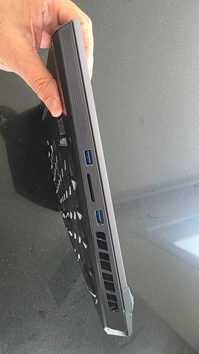 MSI Raider GE76 17.3" | i9 | 64GB RAM | 2TB SSD | RTX 3070 Ti | Ecrã 4K 120Hz