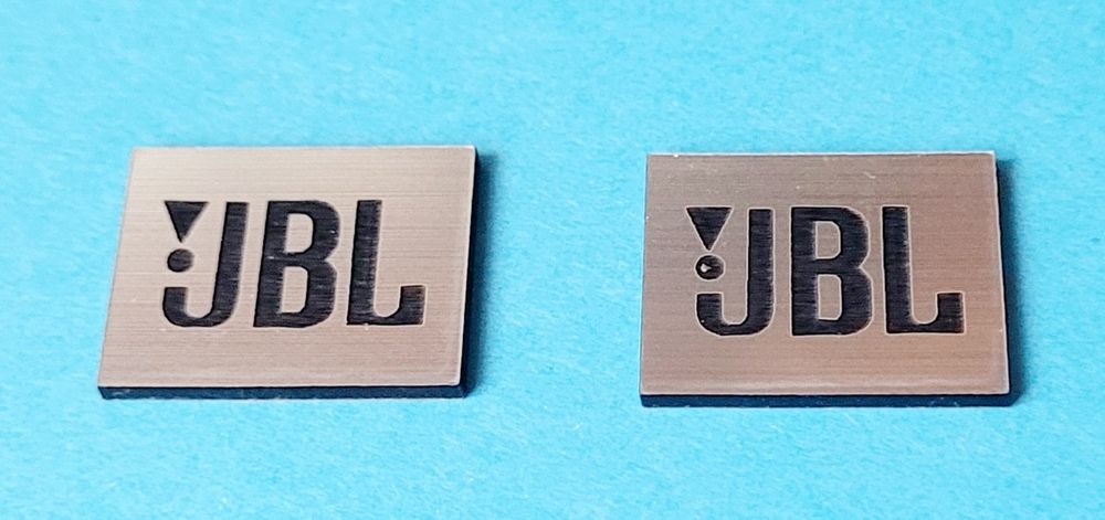 Szyldy do kolumn głośnikowych JBL.