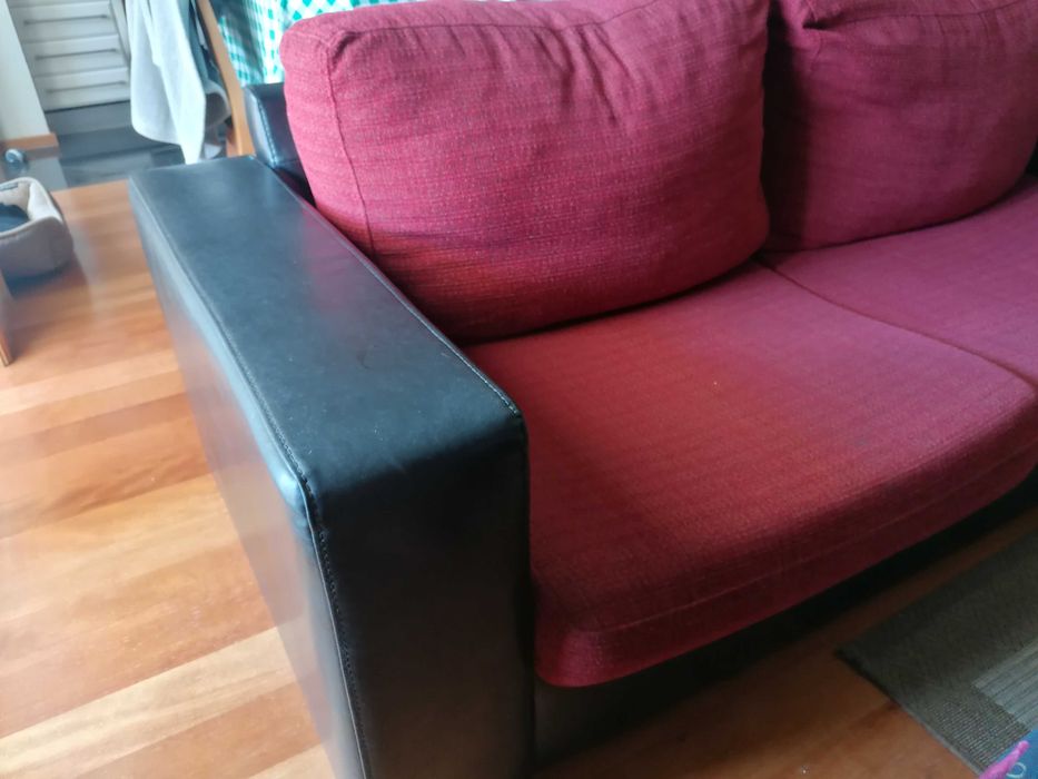 Sofás em pele e tecido