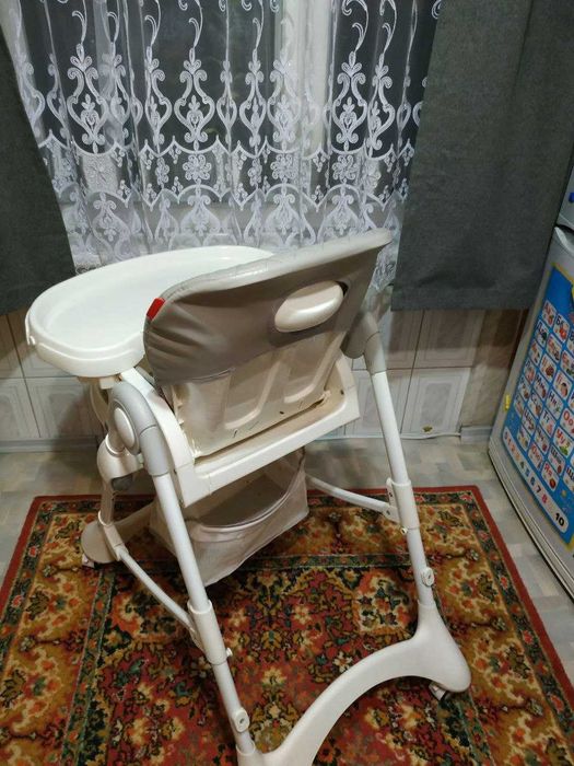 Стілець, крісло для годування CARRELLO Caramel CRL-9501/3 Cloud