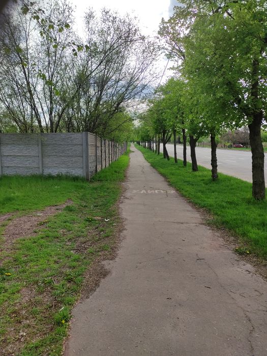 Продаж земельної ділянки, по червоній лінії