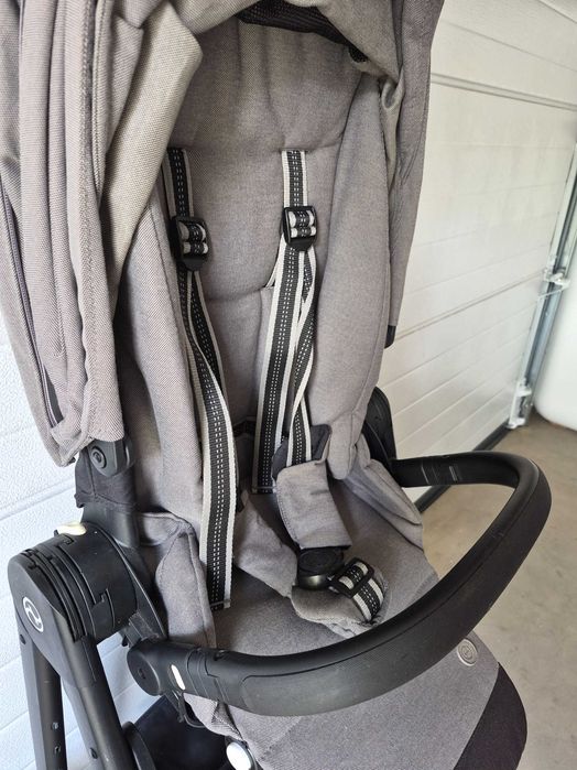Pack Carrinho Cybex BALIOS, Ovo Cloud Z e Isofix